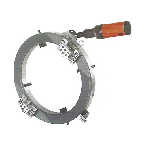 022294     ELECTRIC MOTOR DRIVE PORTABLE PIPE CUTTING MACHINE